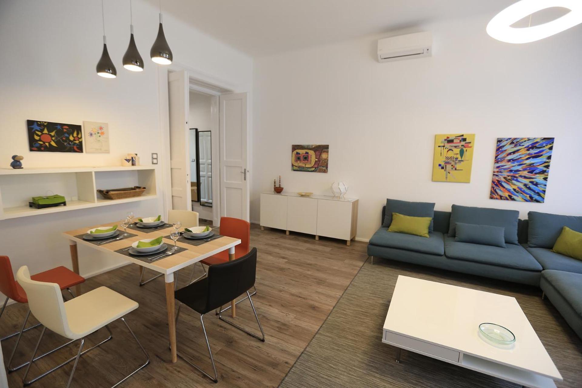 Paulay Central Top Suite, Budapest